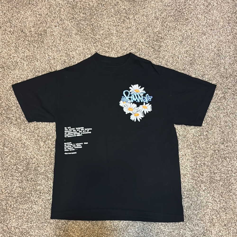 Urban Outfitters | Graphic Black T-Shirt with Daisy Design